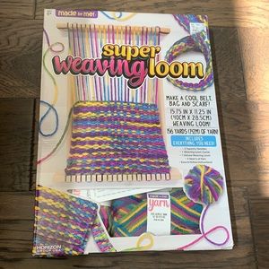 NWT Super Weaving Loom Toy